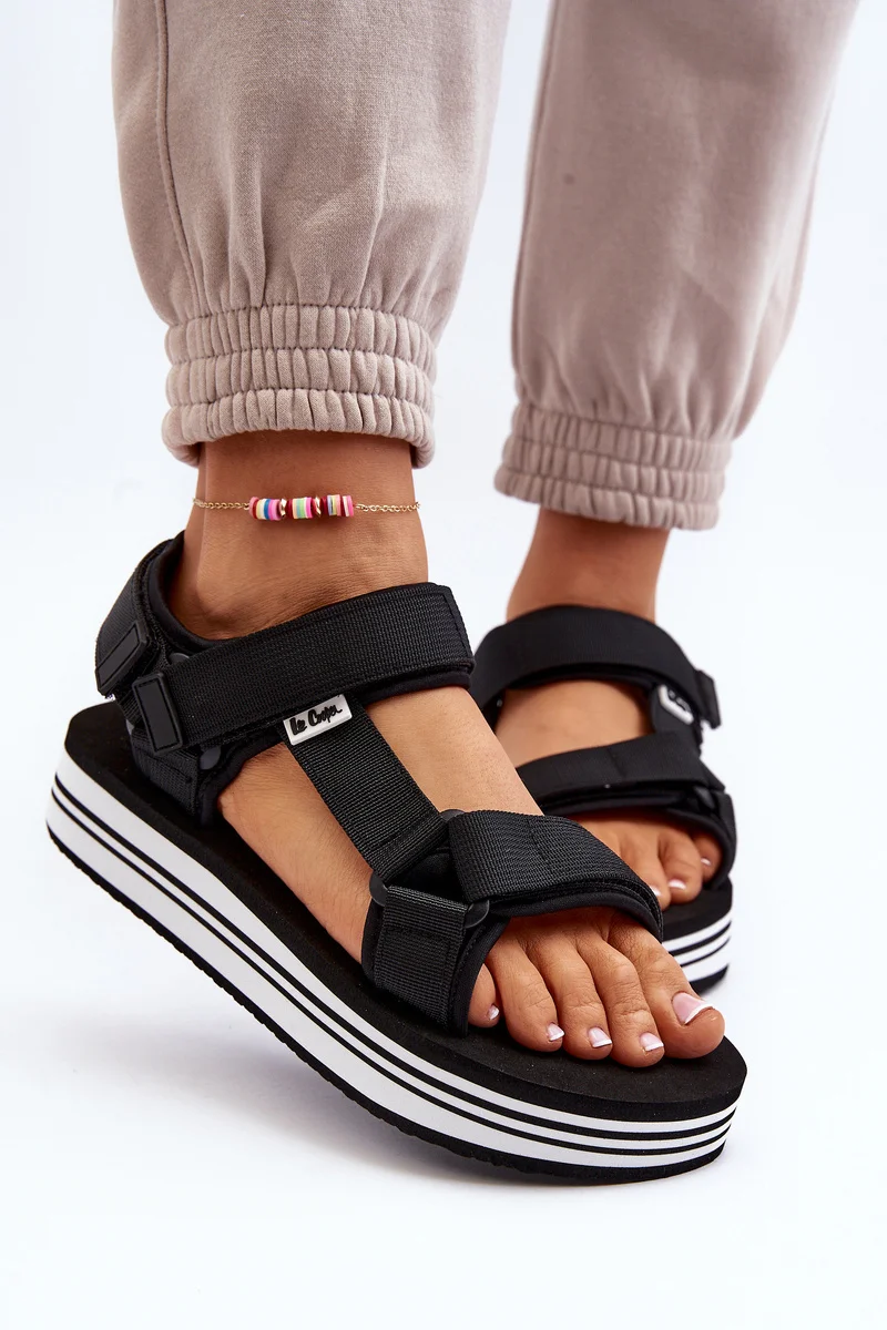 Ženske sandale s platformom Lee Cooper LCW-24-05-2753L crne